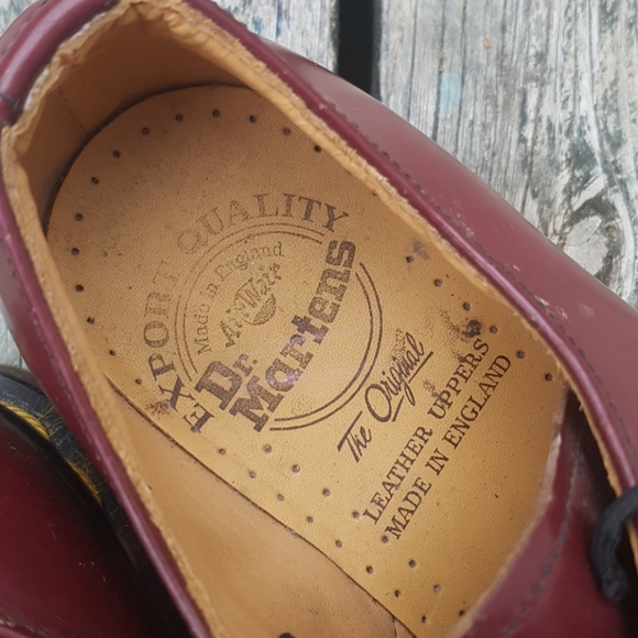 ♡ Vintage Dr. Martens Oxblood classic shoes - Picture 2 of 4